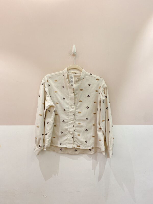 Camisa bege bordada Onni M