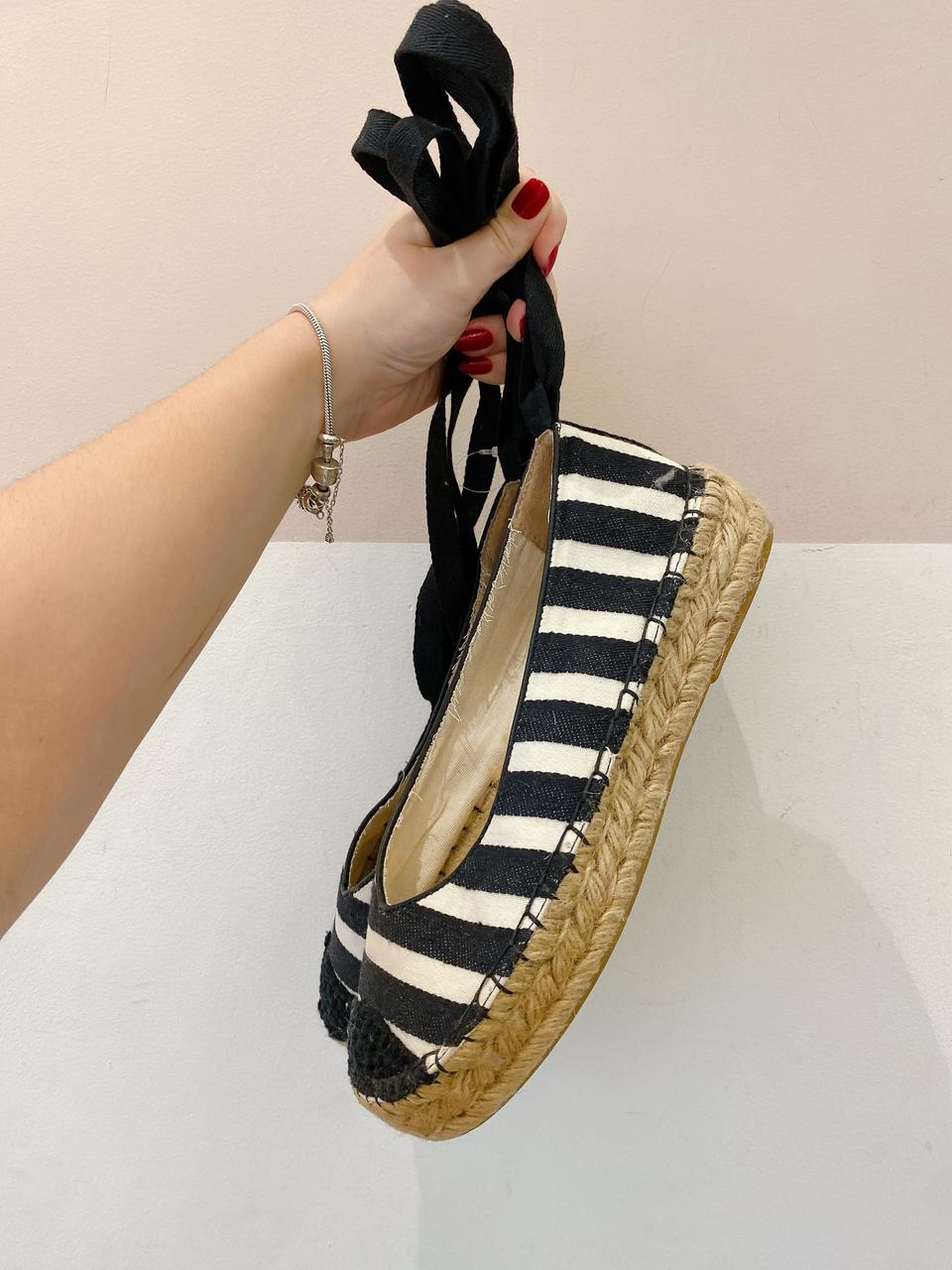Espadrilhe listrada p&b Maria Filó 38 - Imagem 6