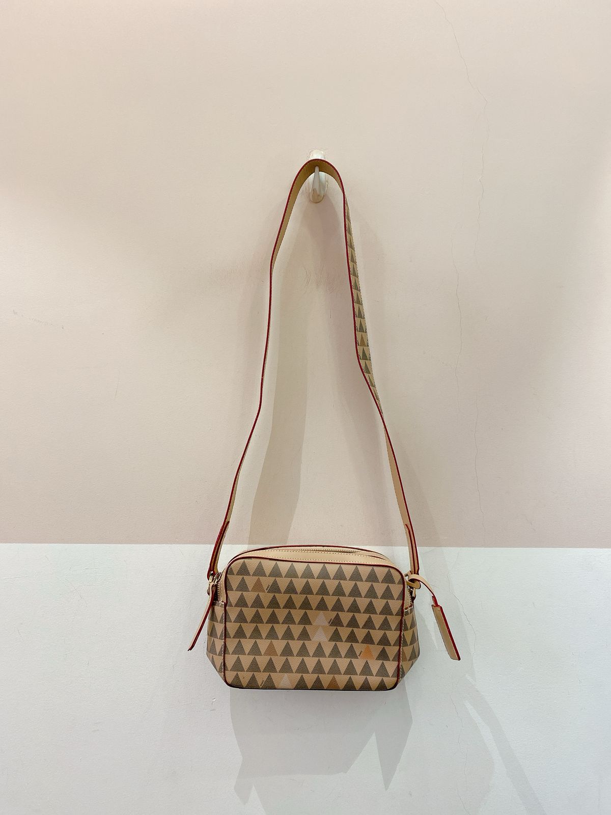 Bolsa bege triangle Schutz - Imagem 2