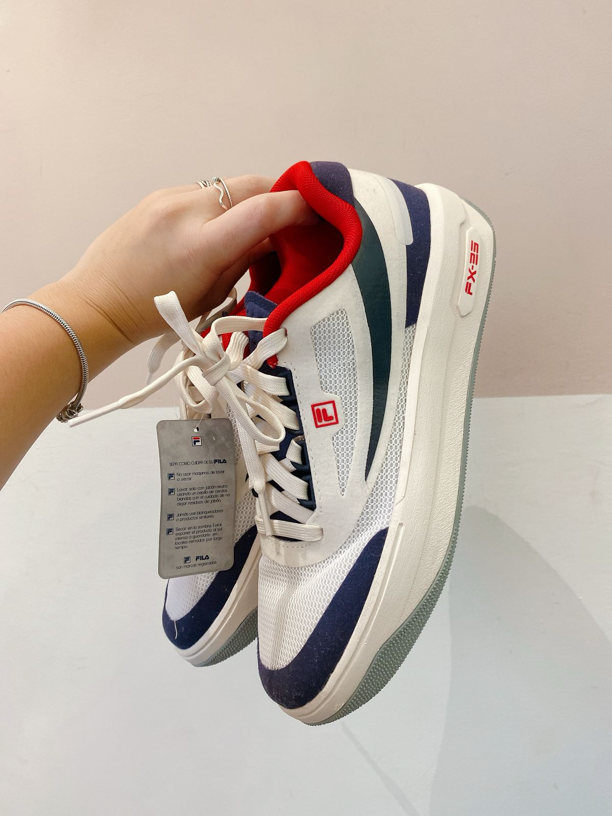 Tênis branco detalhes Fila 37 - Imagem 6