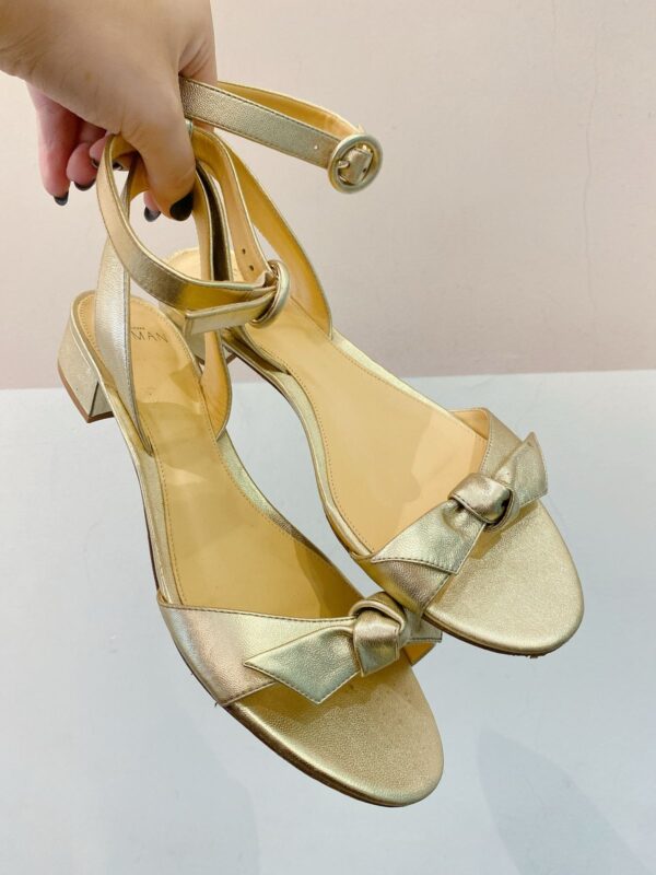Sandália dourada Alexandre Birman 36 - Imagem 3