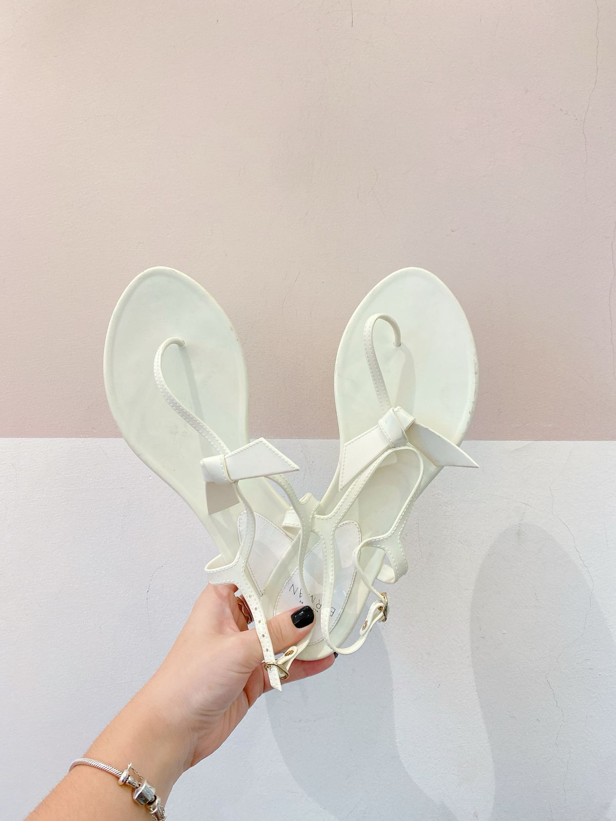 Rasteira gelo lacinho Alexandre Birman 37/38 - Imagem 2