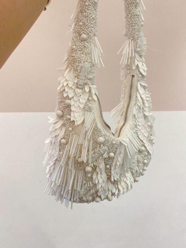 Bolsa miçangas branca Zara - Imagem 7