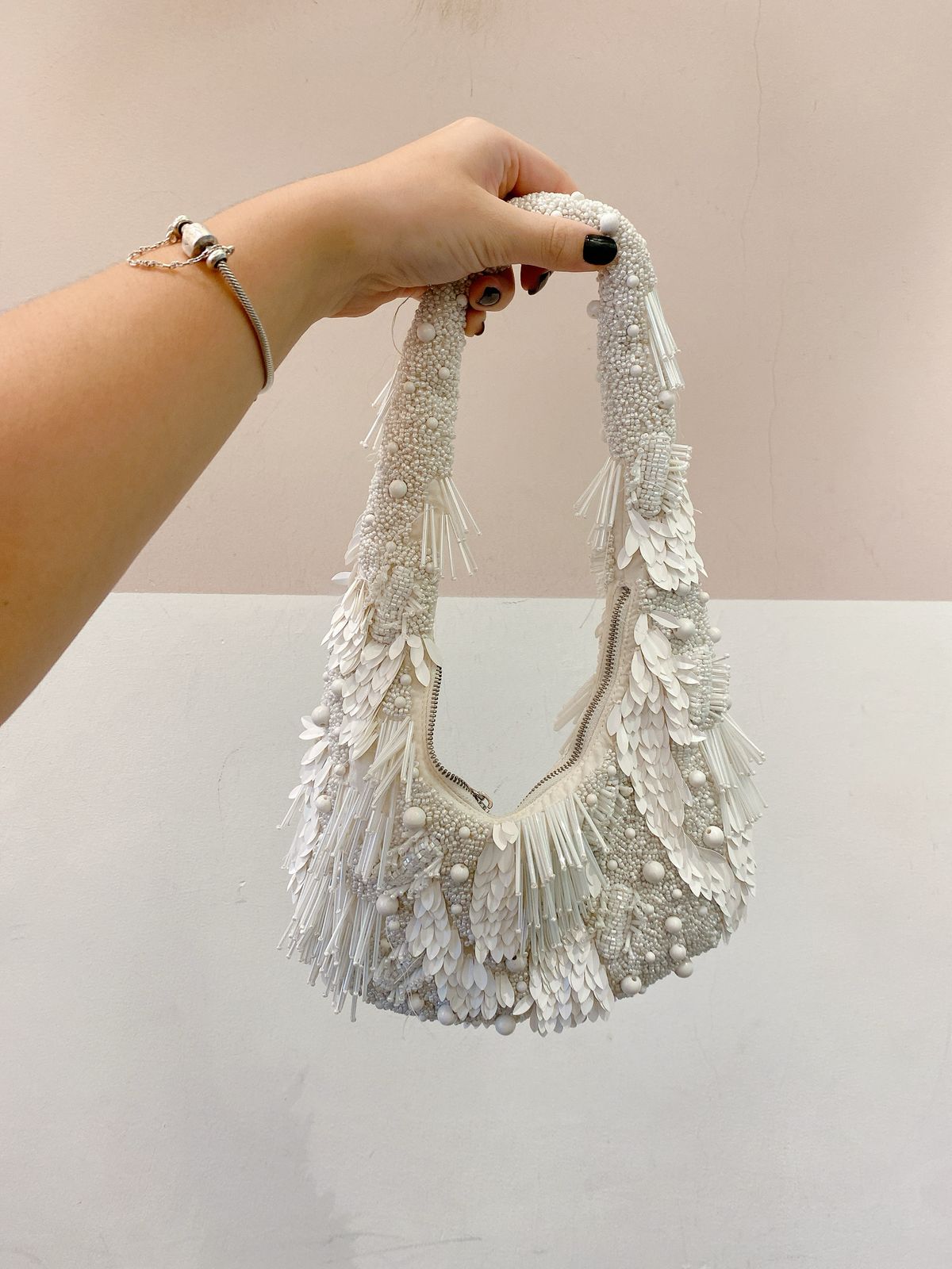 Bolsa miçangas branca Zara - Imagem 2