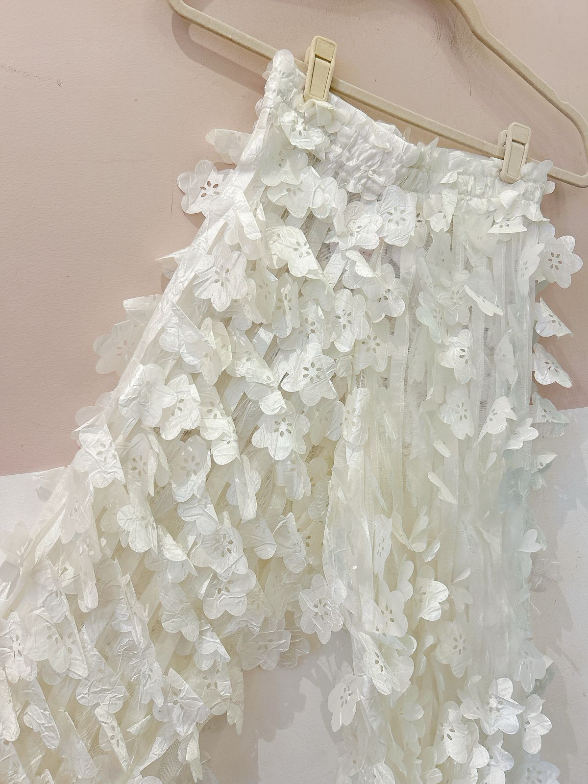 Calça branca aplicações Só Biquínis P - Imagem 4