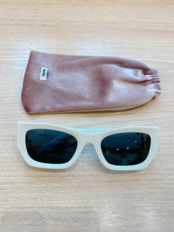 Óculos branco Miu Miu