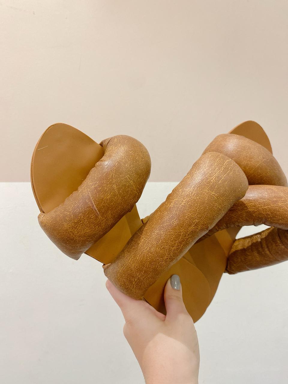 Sandália marrom acolchoada 38 - Imagem 4