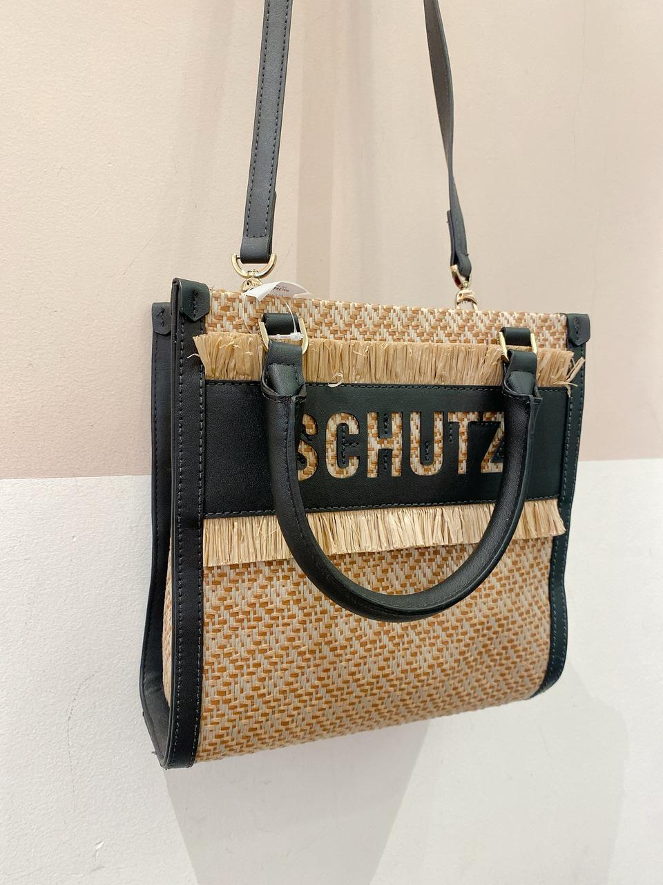 Bolsa palha detalhes pretos Schutz - Imagem 3