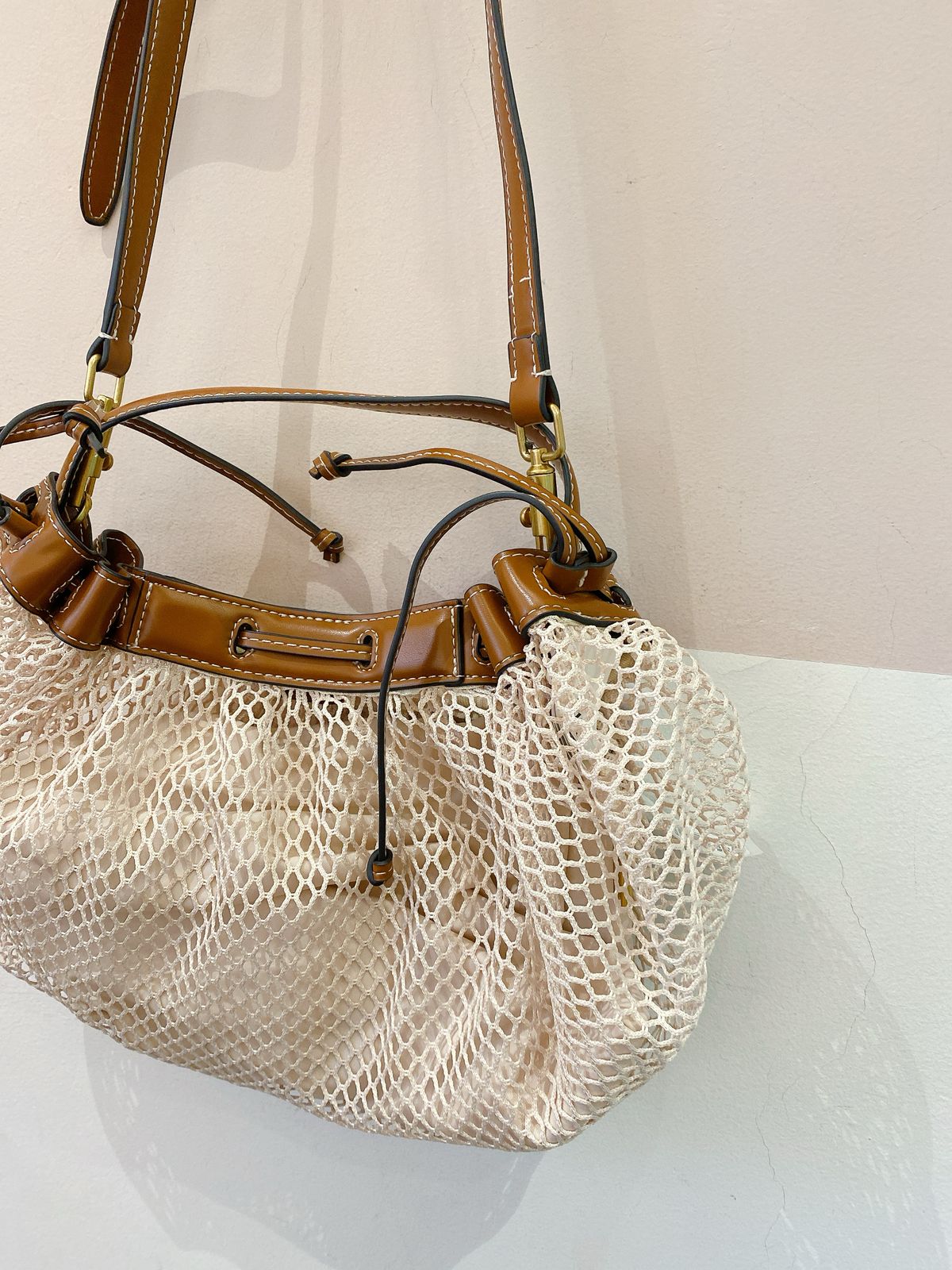 Bolsa rede off white marrom Zara - Imagem 5