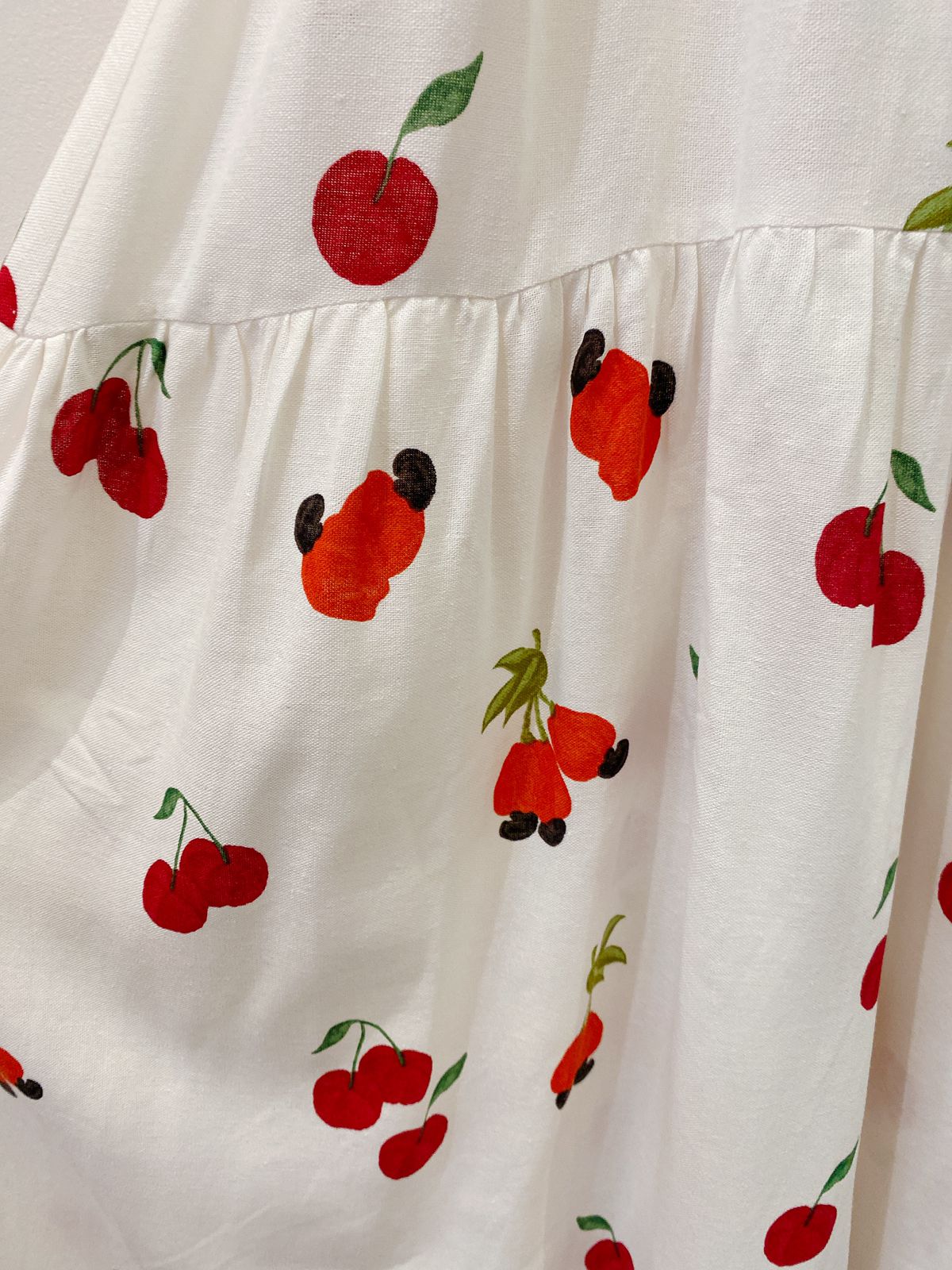 Vestido branco cajus e cerejas Farm G - Imagem 6