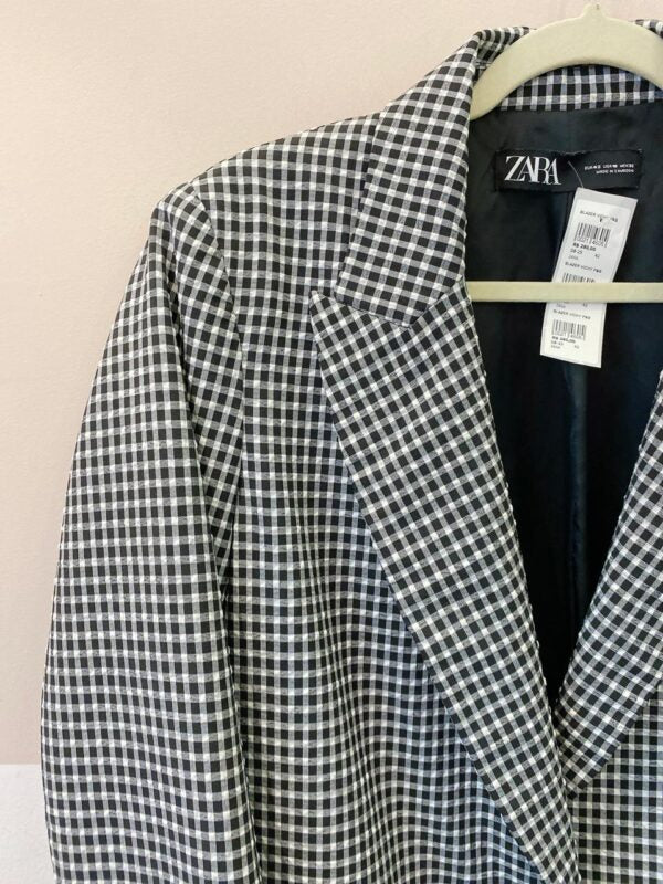 Blazer vichy p&b Zara 42 - Imagem 3