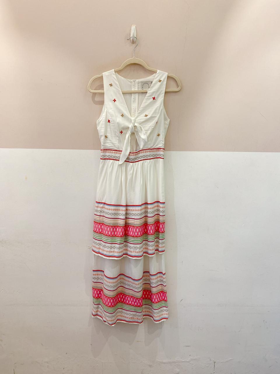 Vestido midi branco bordado Fernanda Di Biase P - Imagem 2