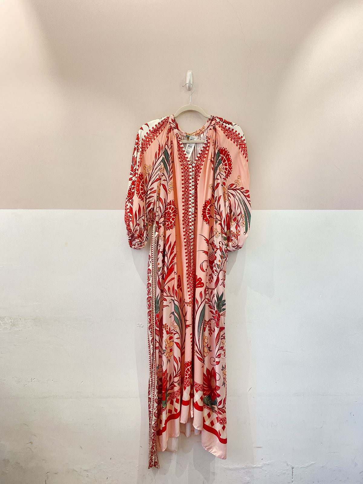 Vestido midi rosa estampado Farm P - Imagem 2