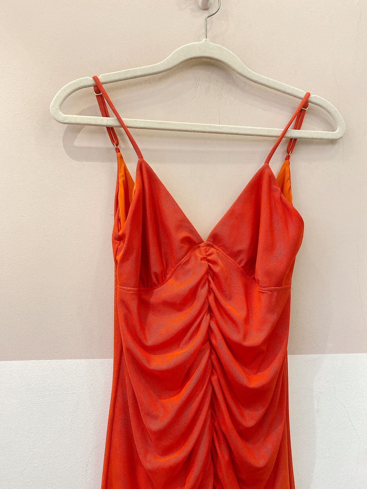 Vestido midi tule laranja franzido Vix P - Imagem 4