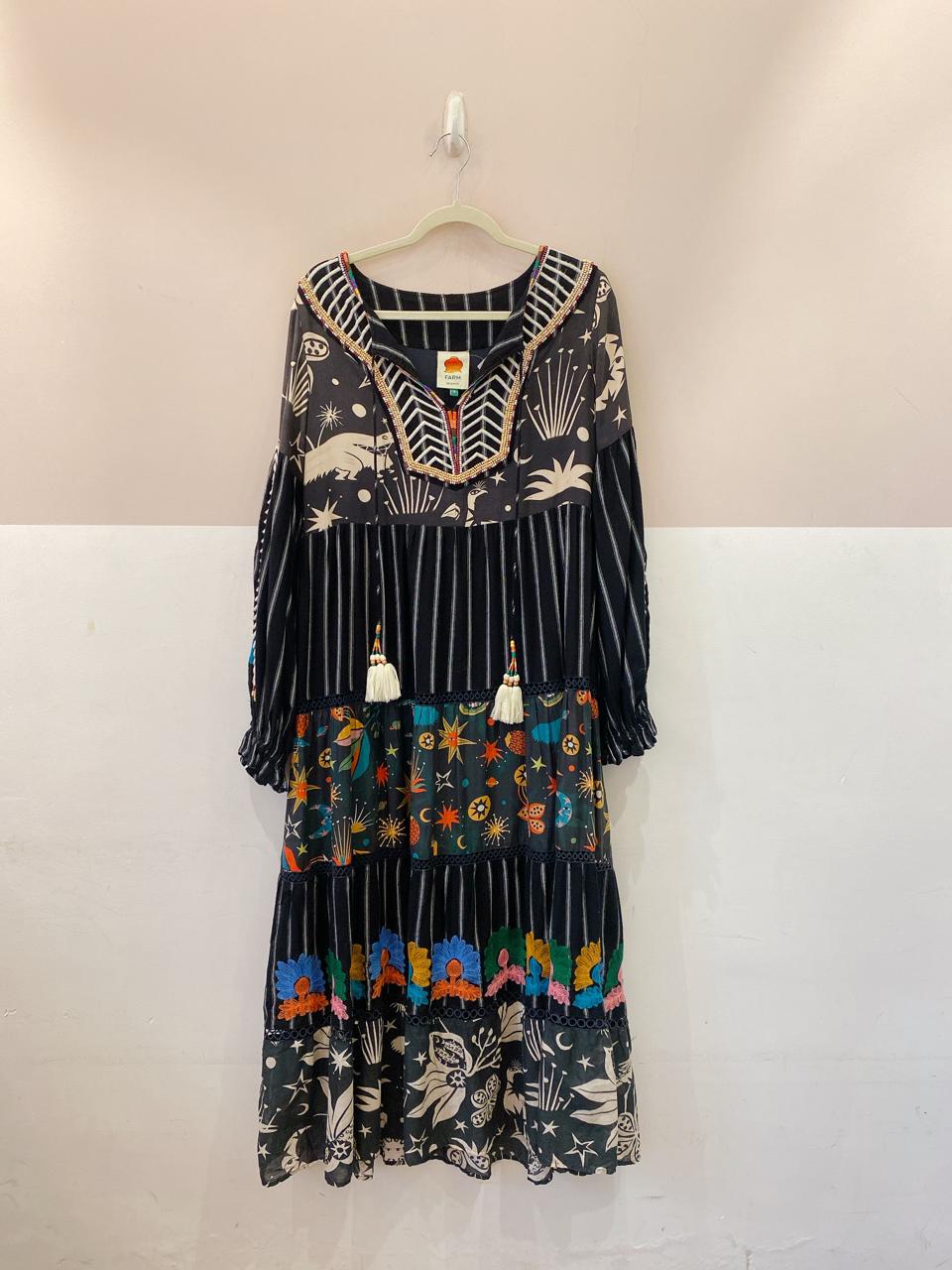 Vestido midi amplo preto estampado Farm Global P - Imagem 2
