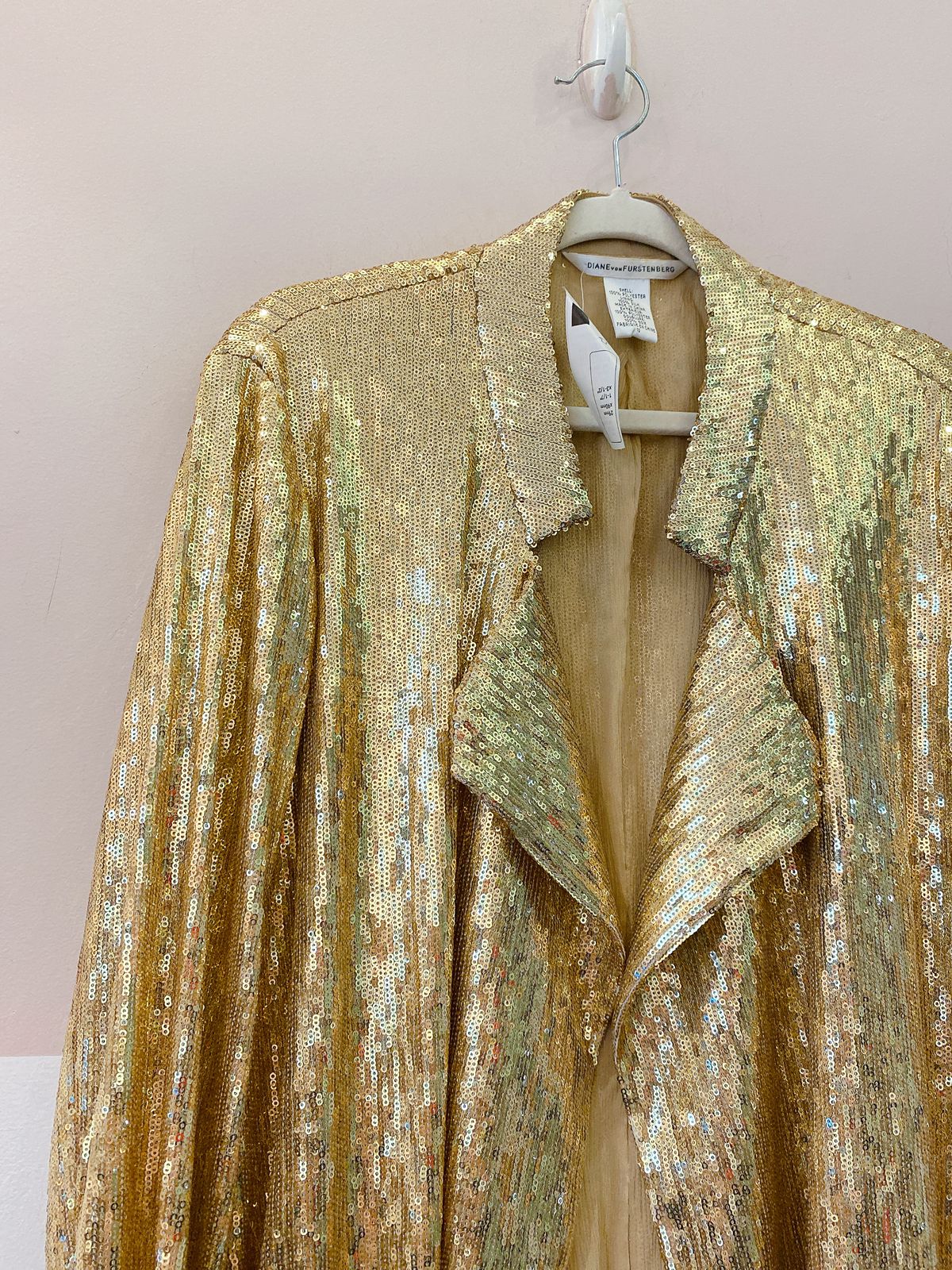 Blazer dourado paête DVF 40 - Imagem 4