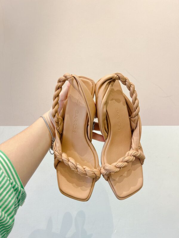 Sandália salto trançada Cris Barros 37
