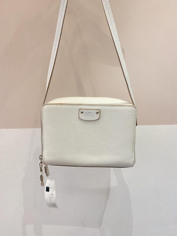 Bolsa tiracolo off white Schutz - Imagem 3