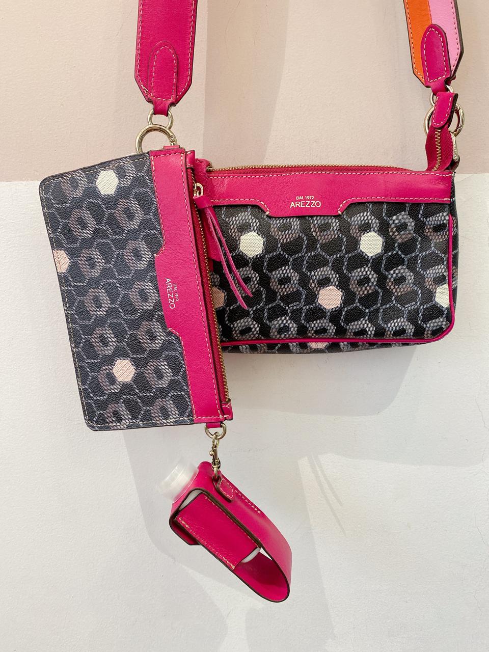 Bolsa estampada couro pink Arezzo - Imagem 4