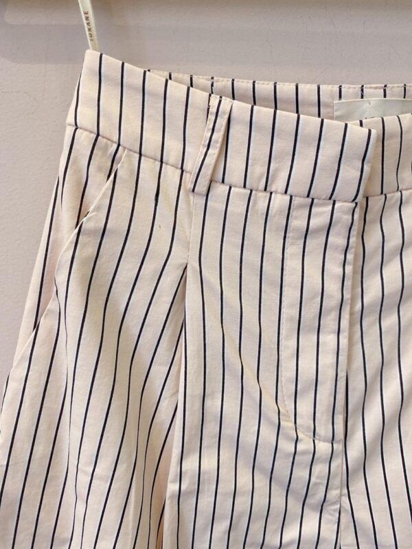 Short listrado bege Iorane 34 - Imagem 3