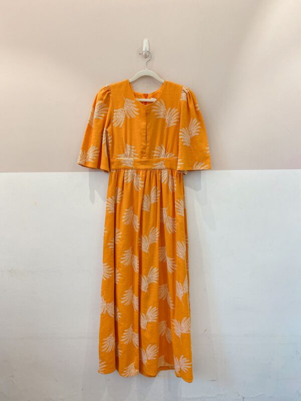 Vestido midi laranja bordado Ahka M