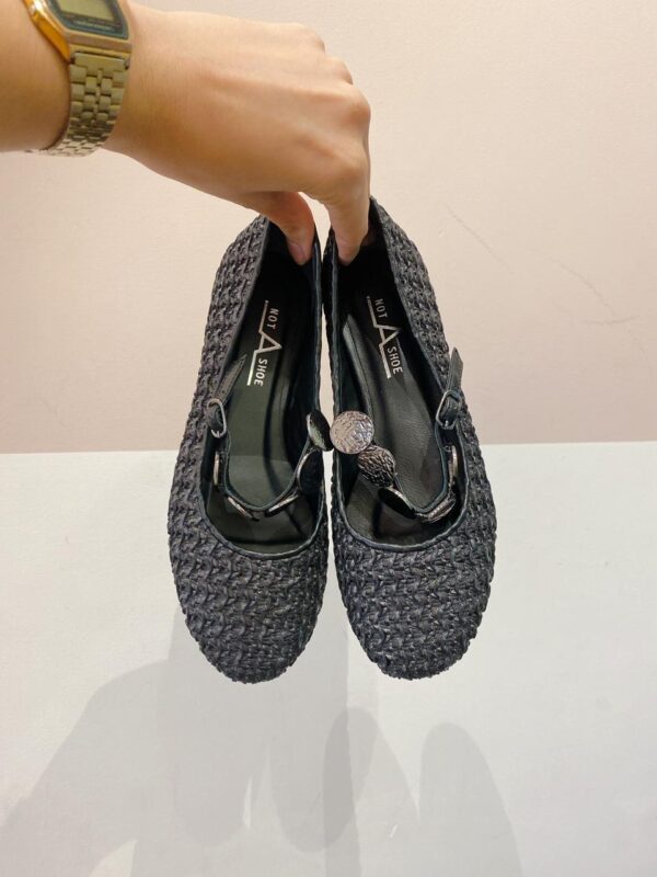 Sapatilha preta textura Not a Shoe 34